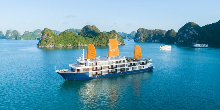 BUSINESS TRIP AND SHORT BREAK HANOI